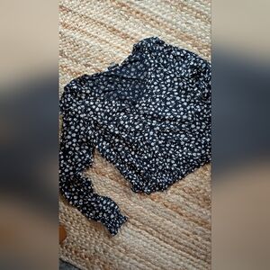 American Eagle Outfitters Black and White Floral Blouse